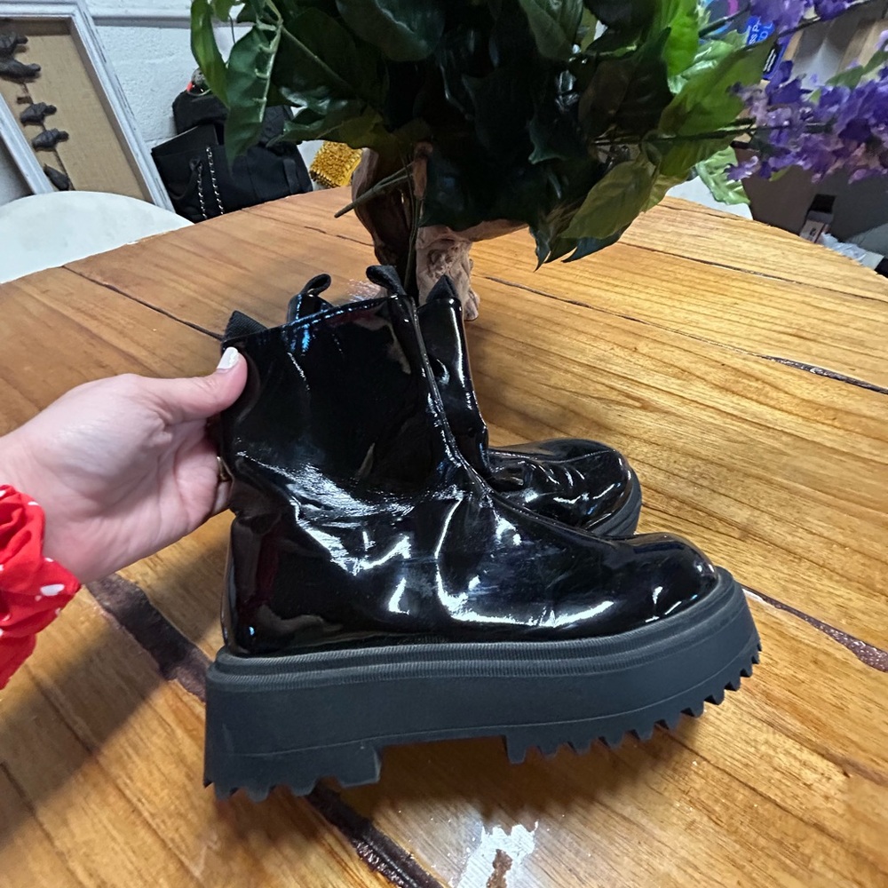 Zara Black Patent Chunky Chelsea Boots for Kids
